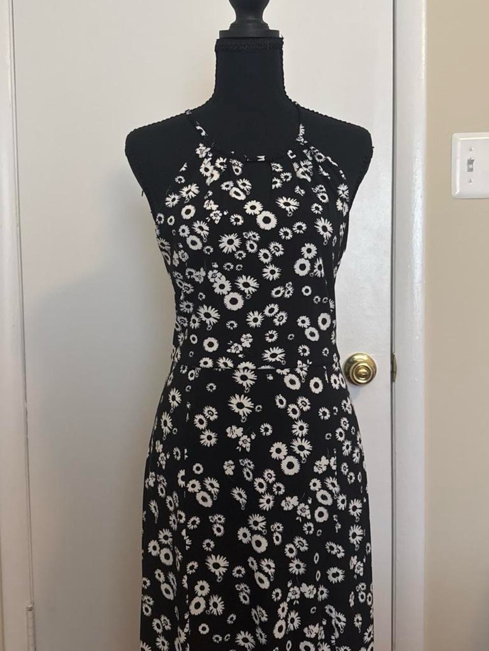 Candie’s Black White Daisy Floral Halter Maxi Dress Size M Y2K